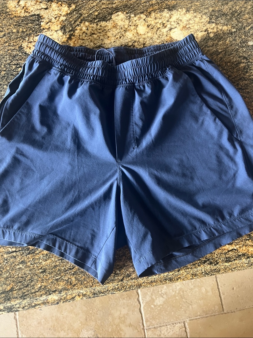 Men's LULU lemon Navy Athletic Shorts - Elastic Waist